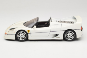 Ferrari F50 Kabriolets Balts Bburago 1:18 3352-W1 Metāls — attēls 4 no 8