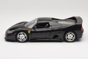 Ferrari F50 Coupe Melns Bburago 1:18 3372-B1 Metāls — attēls 4 no 8