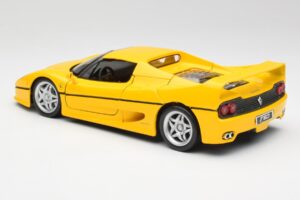 Ferrari F50 Giallo Modena Maisto 1:18 F50001 Metāls — attēls 7 no 8