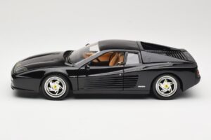 Ferrari F512M Melns Hot Wheels 1:18 23922 Metāls — attēls 4 no 8
