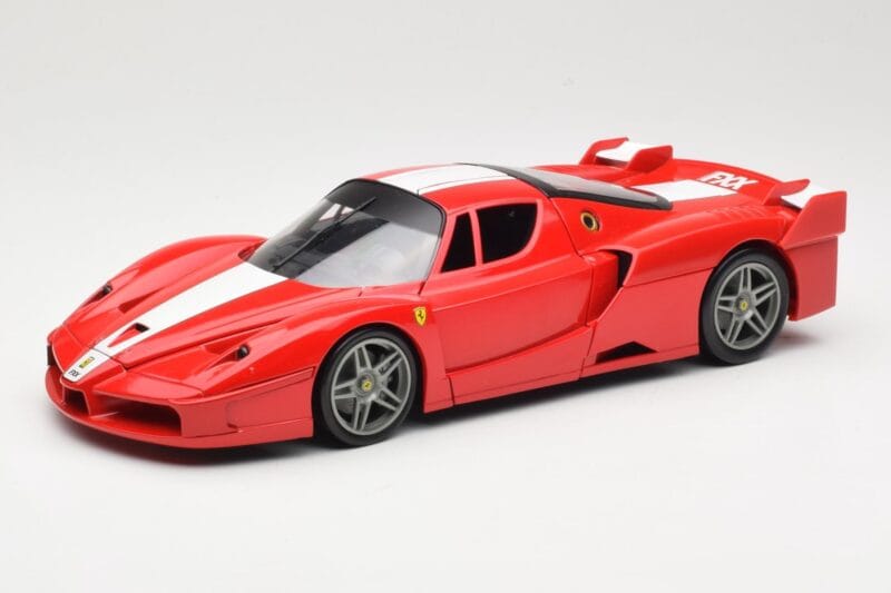 Ferrari FXX Sarkans Hot Wheels 1:18 310801 Metāls