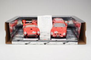 Ferrari Gift Set 250 Testa Rossa & 250 GTO Sarkans Bburago 1:18 GC002 Metāls