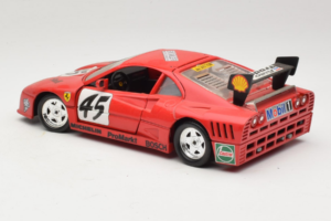 Ferrari 288 GTO Evoluzione #45 Sarkans Revell 1:18 48820 Metāls — attēls 7 no 8