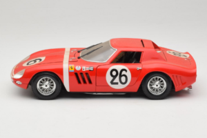 Ferrari 250 GTO #26 Sarkans Guiloy 1:18 67526 Metāls — attēls 4 no 8