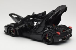 Ferrari LaFerrari F150 Matte Black Bburago 1:18 18-16901BK Metāls — attēls 5 no 8