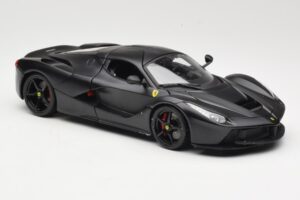 Ferrari LaFerrari F150 Matte Black Bburago 1:18 18-16901BK Metāls — attēls 6 no 8