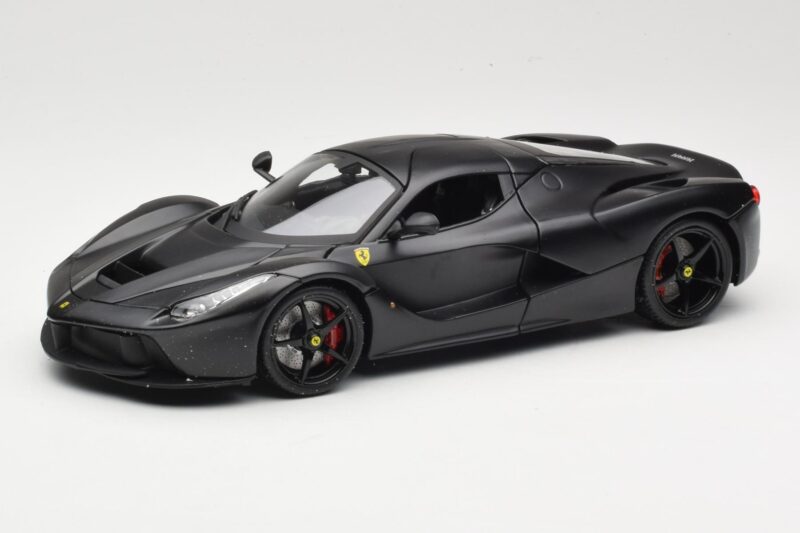 Ferrari LaFerrari F150 Matte Black Bburago 1:18 18-16901BK Metāls