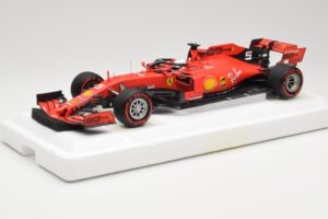 Ferrari SF90 #5 S. Vettel Italian GP Monza 2019 BBR 1:18 BBR191835 Sveķi