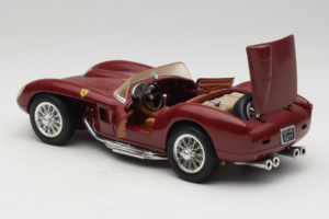 Ferrari Testa Rossa Tumši Sarkans Shell Shell 1:18 40026 Metāls — attēls 5 no 8