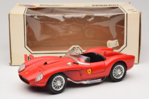 Ferrari 250 Testa Rossa Sarkans Bburago 1:18 3007-P2 Metāls — attēls 8 no 8