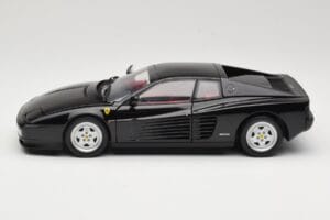 Ferrari Testarossa Melns Kyosho 1:18 08425BK Metāls — attēls 4 no 8
