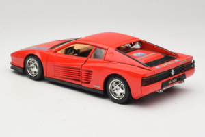 Ferrari Testarossa PPG Auto Refinish Sarkans Bburago 1:18 3039-P3 Metāls — attēls 7 no 8