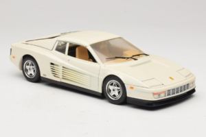 Ferrari Testarossa Balts Bburago 1:18 3019-W1 Metāls — attēls 6 no 8