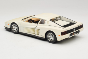 Ferrari Testarossa Balts Bburago 1:18 3019-W1 Metāls — attēls 7 no 8