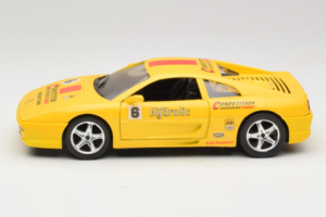 Ferrari F355 Berlinetta Racing Dzeltens Solido 1:18 9009-Y1 Metāls — attēls 4 no 8