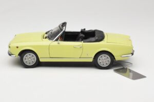 Fiat 124 Spider BS1 Dzeltens Sun Star 1:18 4921 Metāls — attēls 4 no 8