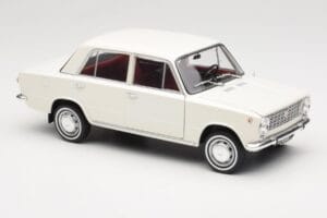 Fiat 124 Balts IXO 1:18 18CMC205OP Metāls — attēls 6 no 8