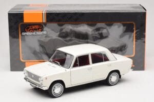 Fiat 124 Balts IXO 1:18 18CMC205OP Metāls — attēls 8 no 8