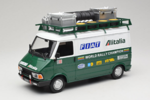 Fiat 242 Alitalia Rally Team Assistance With Trailer 1978 IXO 1:18 18CMC027WX Metāls — attēls 2 no 7