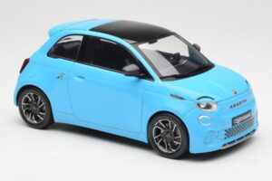 Abarth 500e Zils IXO 1:18 MCG18499 Metāls — attēls 4 no 6