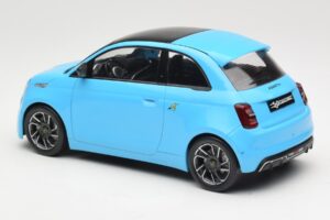 Abarth 500e Zils IXO 1:18 MCG18499 Metāls — attēls 5 no 6