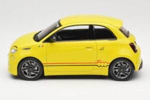 Abarth 500e Dzeltens IXO 1:18 MCG18498 Metāls — attēls 3 no 6