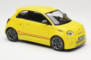 Abarth 500e Dzeltens IXO 1:18 MCG18498 Metāls — attēls 4 no 6
