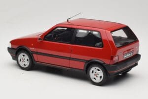 Fiat Uno Turbo IE Rosso Racing Otto 1:18 OT487 Sveķi — attēls 5 no 6