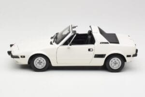 Fiat X1/9 Balts Minichamps 1:18 100121685 Metāls — attēls 4 no 8