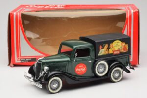 Ford Bache Coca-Cola Solido 1:18 9513 Metāls — attēls 8 no 8