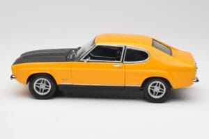 Ford Capri 2600 RS Signal Dzeltens Ar Melnu Minichamps 1:18 180089070 Metāls — attēls 4 no 8