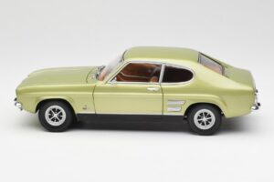 Ford Capri Mk1 Gaiši Zaļš Metallic Minichamps 1:18 18008900 Metāls — attēls 4 no 8
