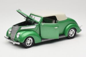 Ford Kabriolets Zaļš Road Signature 1:18 92239 Metāls — attēls 2 no 8