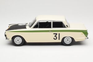 Ford Cortina Lotus #31 J. Ickx / G. Staepelaere Marathon de la Route 1966 MCG 1:18 MCG18436R Metāls — attēls 3 no 6