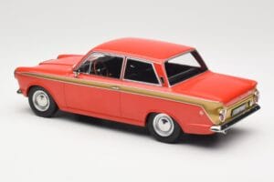 Ford Cortina Lotus Red & Gold Stripe MCG 1:18 MCG18532 Metāls — attēls 5 no 6