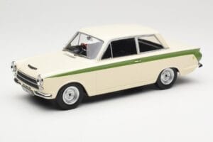 Ford Cortina Lotus White & Green Stripe MCG 1:18 MCG18434 Metāls