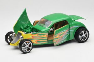 Ford Coupe Zaļš ar Uguni Road Signature 1:18 30109 Metāls — attēls 2 no 8