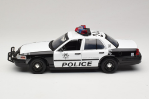 Ford Crown Victoria Police Interceptor The Hangover Movie Greenlight 1:18 12911 Metāls — attēls 3 no 6