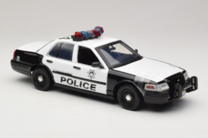 Ford Crown Victoria Police Interceptor The Hangover Movie Greenlight 1:18 12911 Metāls — attēls 4 no 6