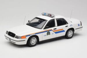 Ford Crown Victoria RCMP Police Car AUTOart 1:18 72706 Metāls