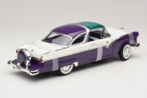 Ford Crown Victoria Balts Violets Road Signature 1:18 92138-P1 Metāls — attēls 2 no 6