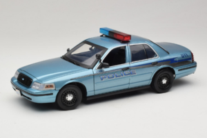 Ford Crown Victoria Police Cruiser Twilight Blue Greenlight 1:18 1643 Metāls