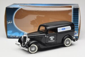 Ford Delivery Truck Ford Parts Melns Solido 1:18 8417 Metāls — attēls 8 no 8