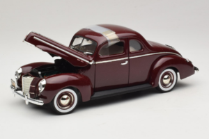 Ford Deluxe Coupe Tumšsarkans ERTL 1:18 7936 Metāls — attēls 2 no 7
