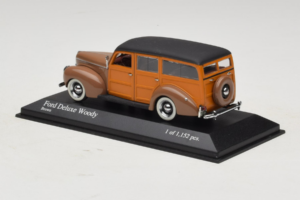Ford DeLuxe Woody Station Wagon Brūns Minichamps 1:43 400082111 Metāls — attēls 3 no 4