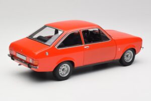 Ford Escort Mk2 Signal Orange Minichamps 1:18 150084100 Metāls — attēls 3 no 8