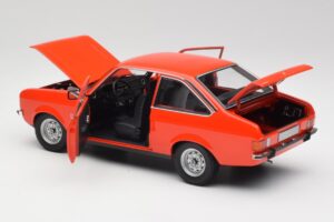 Ford Escort Mk2 Signal Orange Minichamps 1:18 150084100 Metāls — attēls 5 no 8