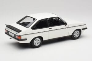 Ford Escort Mk2 RS 2000 LHD Balts Minichamps 1:18 150084300 Metāls — attēls 3 no 8