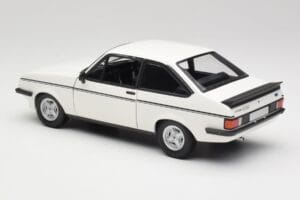 Ford Escort Mk2 RS 2000 LHD Balts Minichamps 1:18 150084300 Metāls — attēls 7 no 8