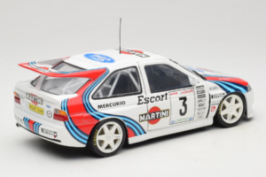 Ford Escort RS Cosworth Martini #3 1000 Miglia 1995 UT Models 1:18 39550 Metāls — attēls 3 no 8